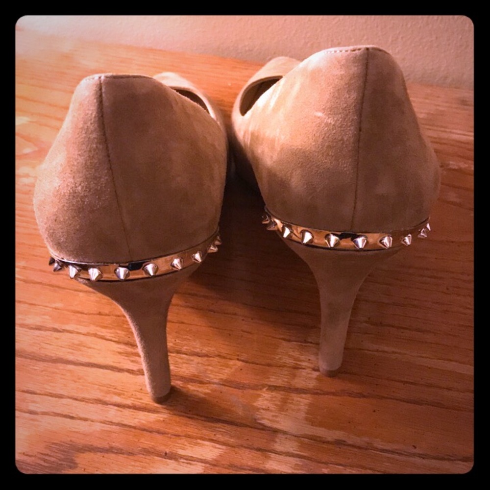 💜SOLD💜 Heels- Nude